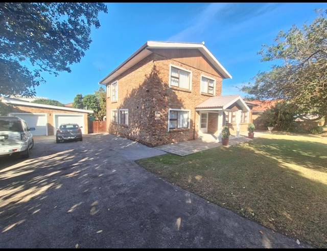 7 BEDROOM HOUSE FOR SALE IN BAY VIEW